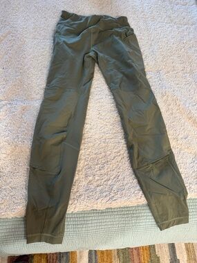 Duluth Trading Co Olive Leggings with Branded Waist
